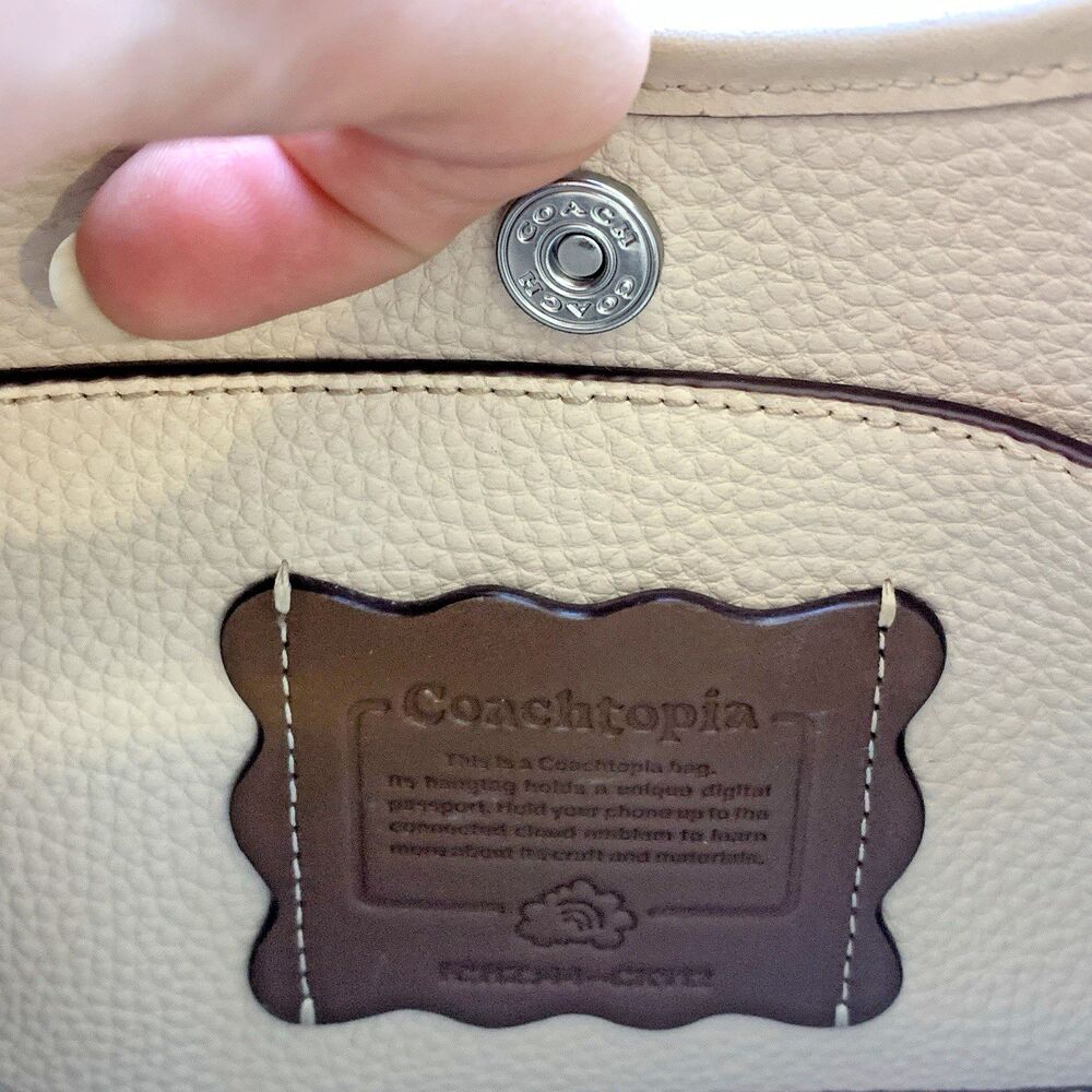 COACH Ergo Bag in Coachtopia Leather Cloud White CK112 - Picture 3 of 16